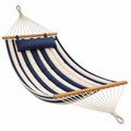 Amaca sospesa 200 x 100 cm in tessuto imbottito blu e crema con barre in legno per giardino - Selvorniq